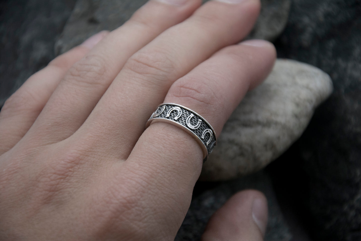 Lucky Horseshoe ring