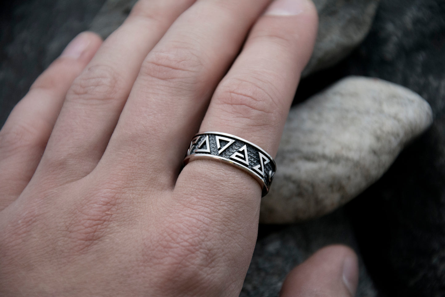 Witcher signs Snake school ring