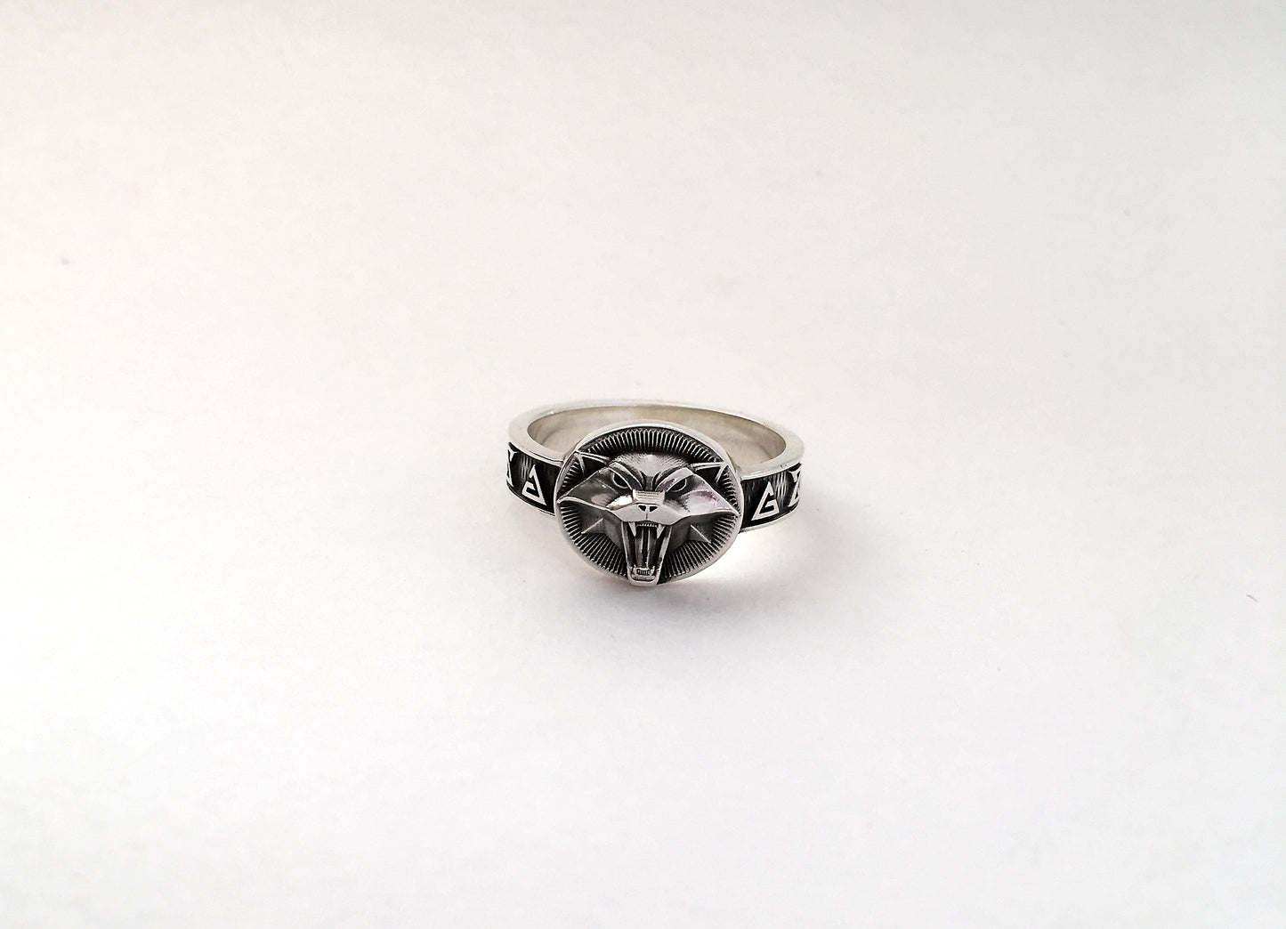 Witcher Cat school signet ring (5 witcher signs each side)