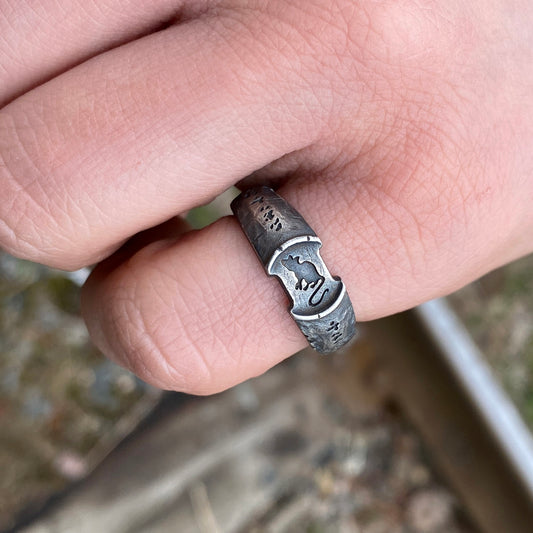 Sterling silver Dull Rat's Ring from Demon's Souls on hand