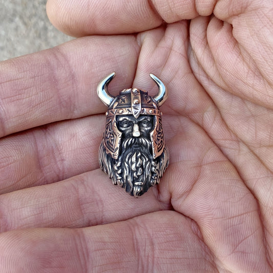 Old Viking Bead Tactical paracord Charm pendant (White and Red Bronze)