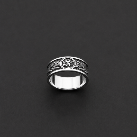 Sterling silver ring with Eye of Horus design