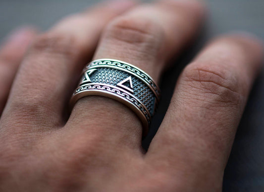 Wide Witcher signs chain ring
