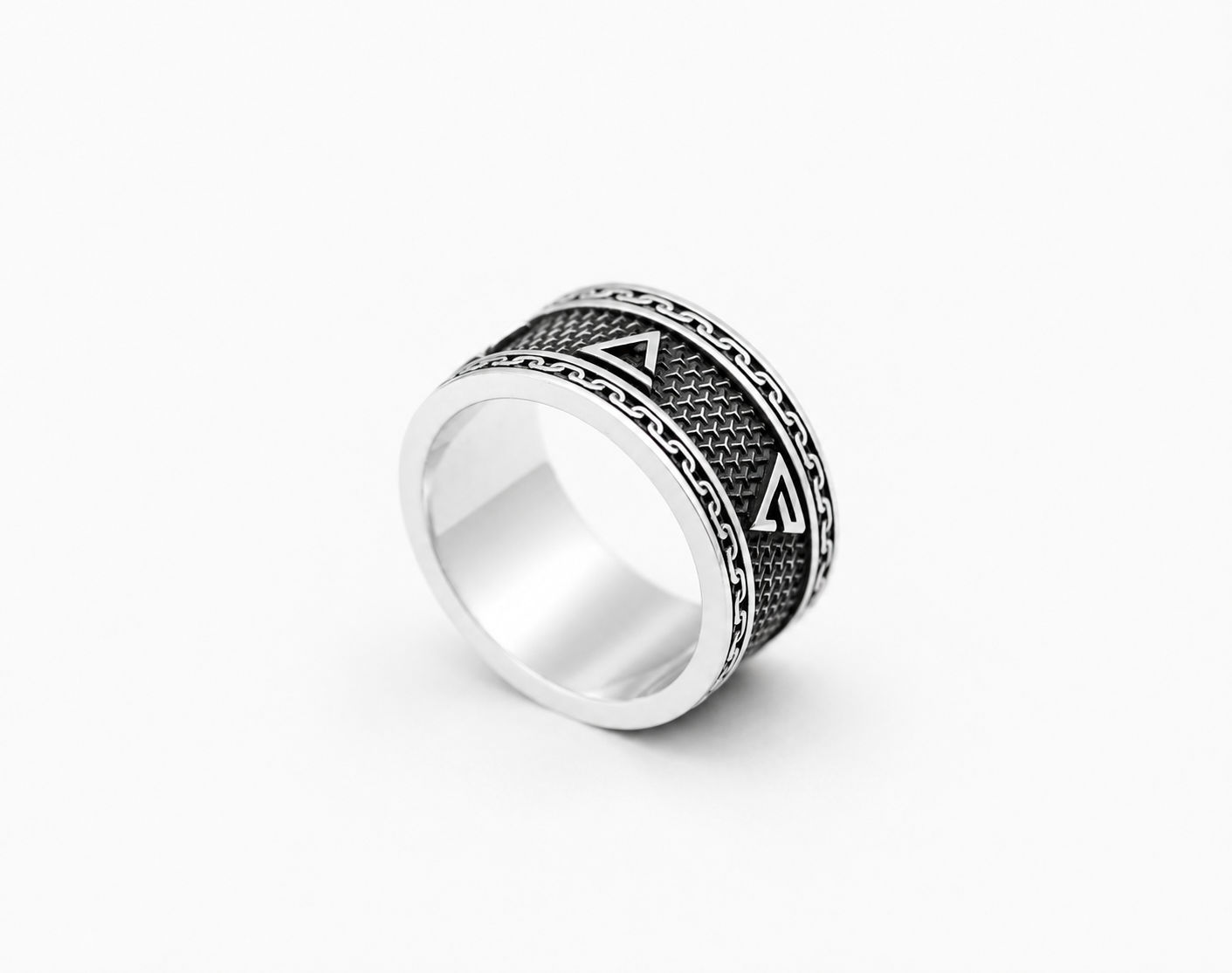 Wide Witcher signs chain ring