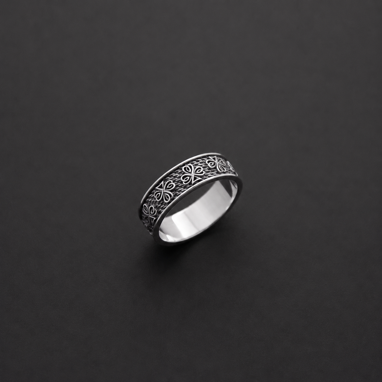 Lucky Clover ring